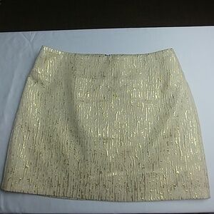 Gold & cream brocade metallic mini skirt, lined. New Year’s eve, holiday, EUC!!